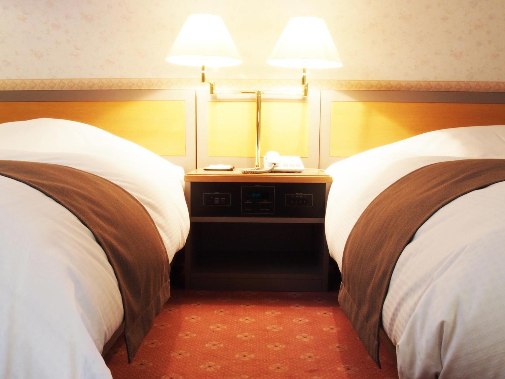 Takayama City Hotel Four Seasons Екстер'єр фото