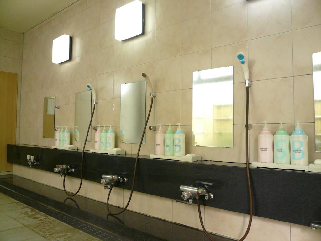 Takayama City Hotel Four Seasons Екстер'єр фото