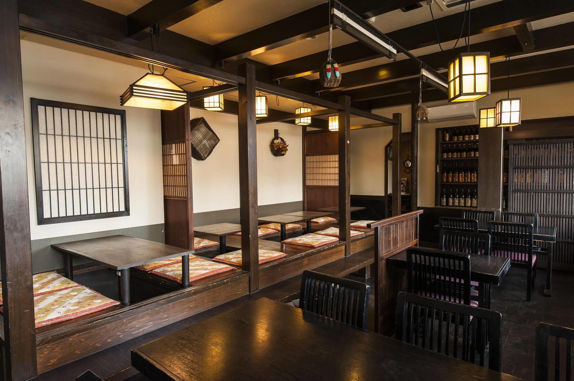 Takayama City Hotel Four Seasons Екстер'єр фото