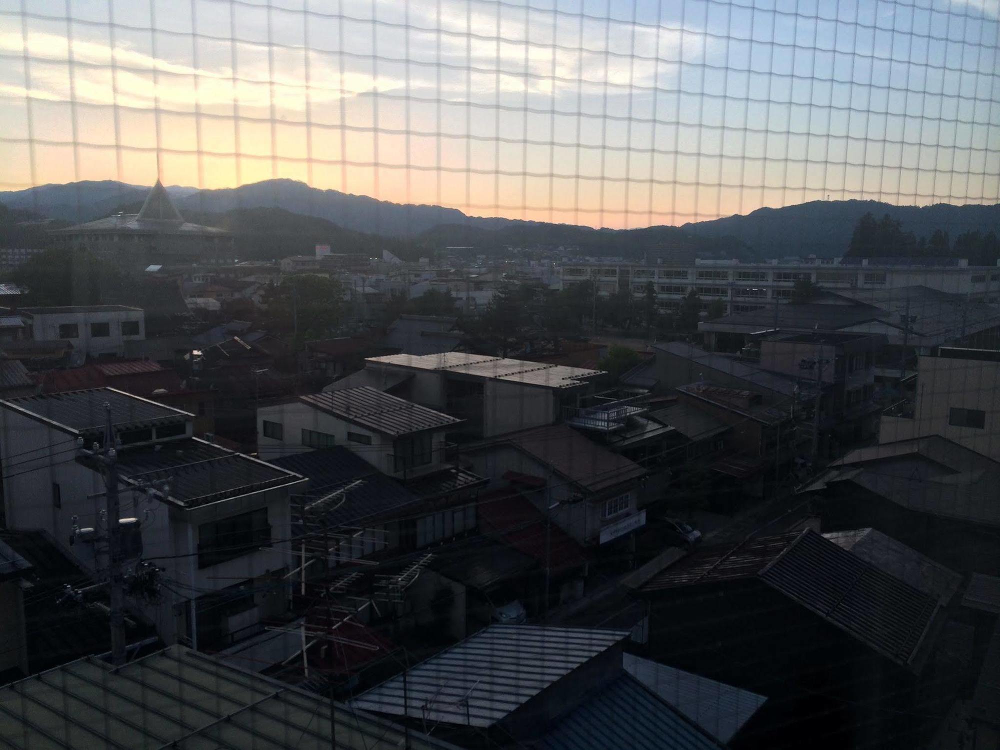 Takayama City Hotel Four Seasons Екстер'єр фото